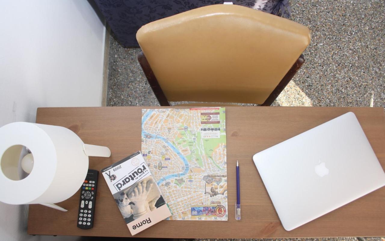B&B Msg Roma Bagian luar foto