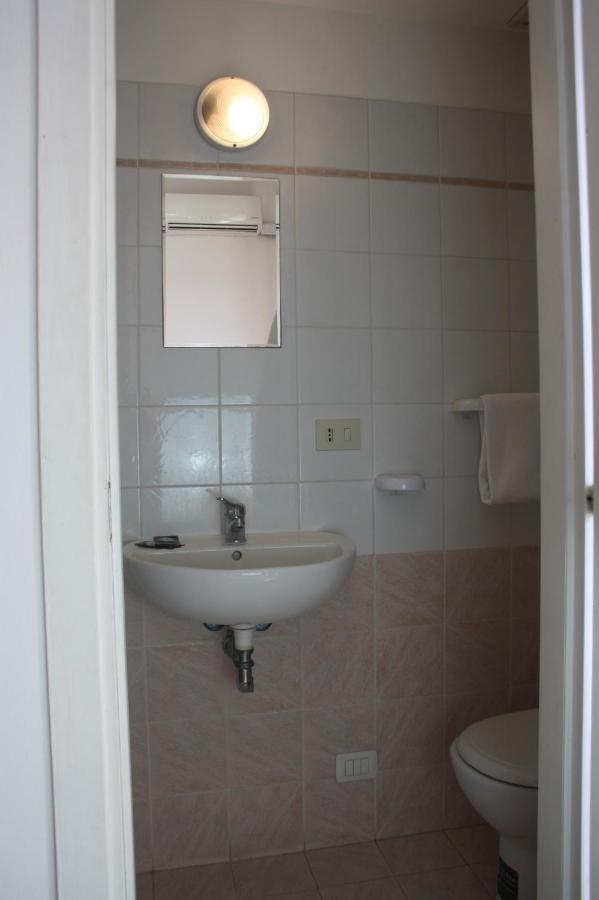 B&B Msg Roma Bagian luar foto